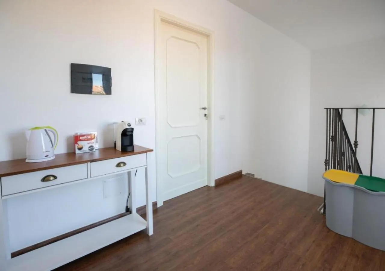 La Magnolia Rooms Olbia Konukevi